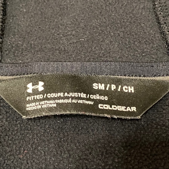 L Women's UA ‘Seeker’ Hoodie. Cold gear ‘Storm’ - Picture 5 of 9